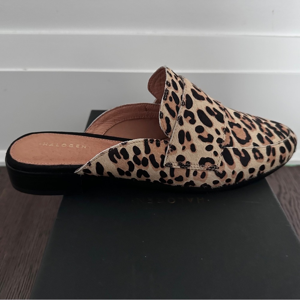 Halogen Ladies Leopard Print Slide Loafers - Picture 4 of 9